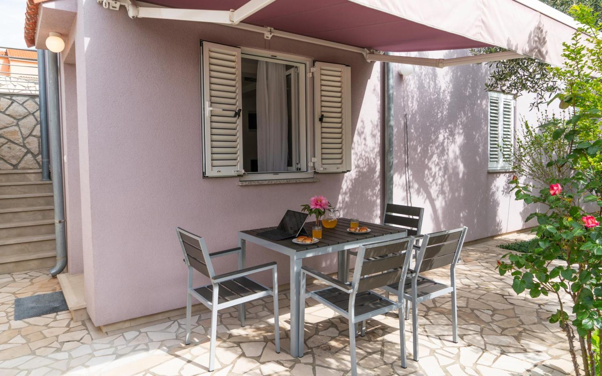 קרס Apartments Lila חדר תמונה